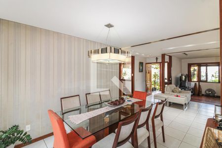 Sala de casa de condomínio à venda com 4 quartos, 320m² em Recreio dos Bandeirantes, Rio de Janeiro