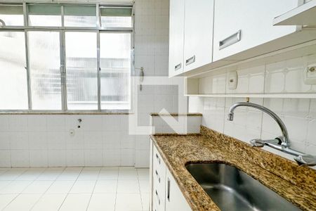 Apartamento à venda com 65m², 2 quartos e sem vaga Apartamento à venda com 65m², 2 quartos e sem vagaCozinha