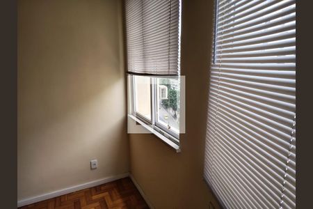 Apartamento à venda com 2 quartos, 65m² em Copacabana, Rio de Janeiro