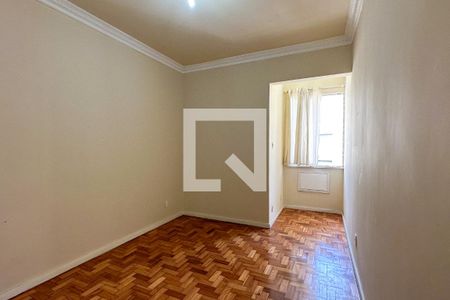 Quarto 01 de apartamento à venda com 2 quartos, 65m² em Copacabana, Rio de Janeiro