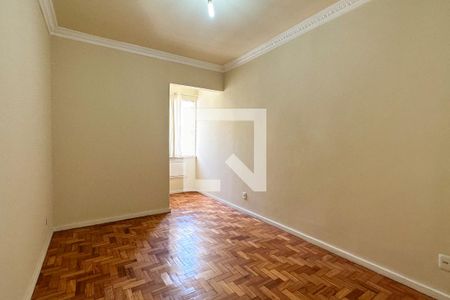 Quarto 01 de apartamento à venda com 2 quartos, 65m² em Copacabana, Rio de Janeiro