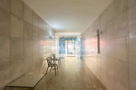 Apartamento à venda com 65m², 2 quartos e sem vaga Apartamento à venda com 65m², 2 quartos e sem vagaEntrada