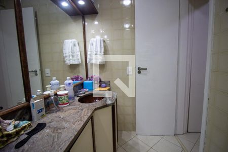 Apartamento para alugar com 229m², 4 quartos e 3 vagasBanheiro da Suíte