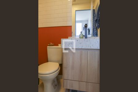 Banheiro da Suíte de apartamento para alugar com 1 quarto, 30m² em Parque Industrial Tomas Edson, São Paulo
