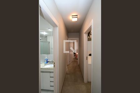 Casa de condomínio à venda com 96m², 3 quartos e 2 vagasCorredor