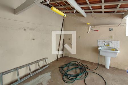 Casa à venda com 107m², 3 quartos e 3 vagasQuintal