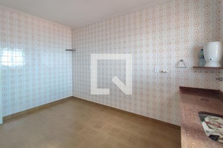 Casa à venda com 107m², 3 quartos e 3 vagasCozinha 