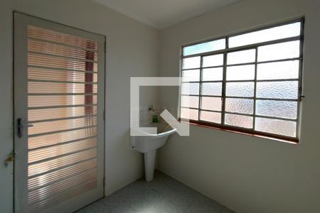 Casa à venda com 107m², 3 quartos e 3 vagasÁrea de Serviço