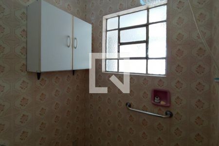 Casa à venda com 107m², 3 quartos e 3 vagasBanheiro 