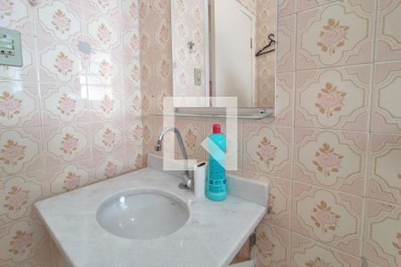 Casa à venda com 107m², 3 quartos e 3 vagasBanheiro 