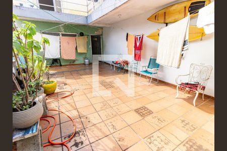 Casa à venda com 175m², 3 quartos e 2 vagasQuintal