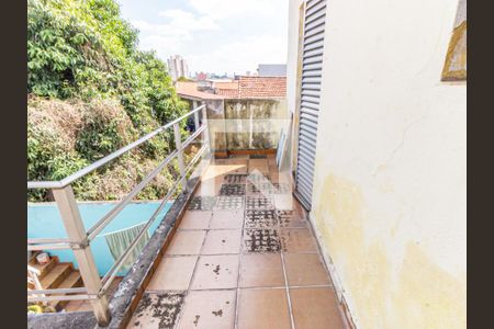 Casa à venda com 175m², 3 quartos e 2 vagasQuarto 3 - Varanda