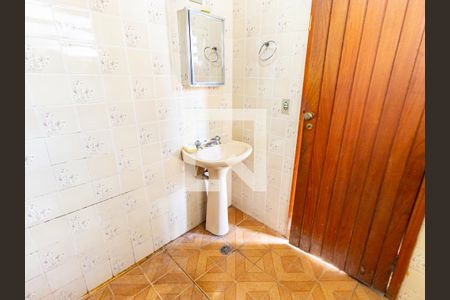 Casa à venda com 175m², 3 quartos e 2 vagasBanheiro 2