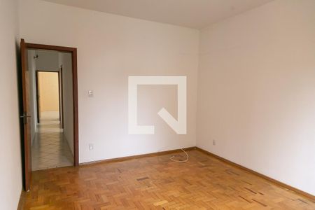 Casa à venda com 195m², 3 quartos e 2 vagas Casa à venda com 195m², 3 quartos e 2 vagasQuarto 4