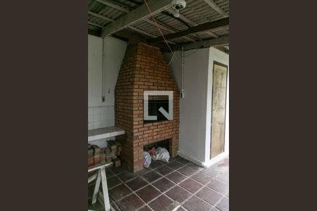 Casa à venda com 195m², 3 quartos e 2 vagas Casa à venda com 195m², 3 quartos e 2 vagasÁrea comum - Churrasqueira