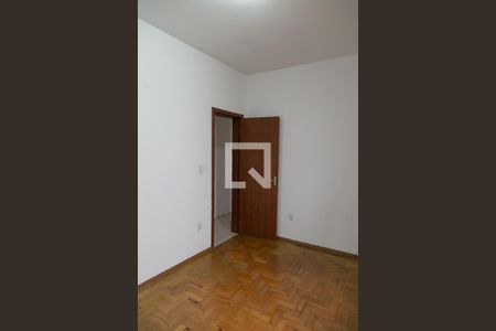 Casa à venda com 195m², 3 quartos e 2 vagas Casa à venda com 195m², 3 quartos e 2 vagasQuarto 3