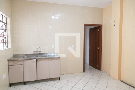 Casa à venda com 195m², 3 quartos e 2 vagas Casa à venda com 195m², 3 quartos e 2 vagasCozinha