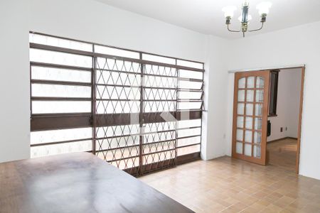 Casa à venda com 195m², 3 quartos e 2 vagas Casa à venda com 195m², 3 quartos e 2 vagasSala 2