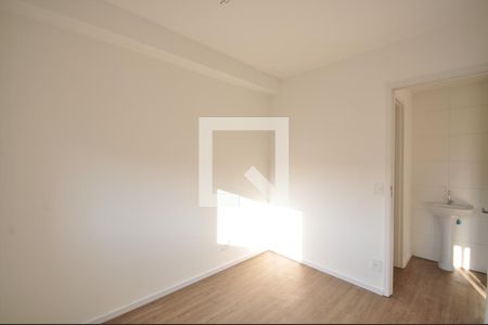 Quarto de apartamento à venda com 1 quarto, 27m² em Vila Mazzei, São Paulo