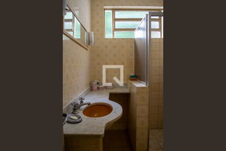 Casa à venda com 90m², 3 quartos e 1 vagaBanheiro