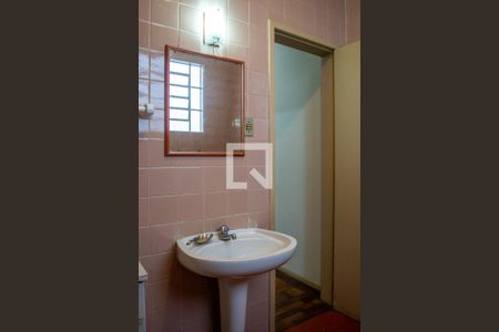 Casa à venda com 90m², 3 quartos e 1 vagaBanheiro