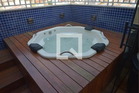 Apartamento à venda com 128m², 2 quartos e 2 vagasBanheira