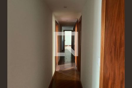 Corredor íntimo de apartamento à venda com 4 quartos, 253m² em Funcionários, Belo Horizonte