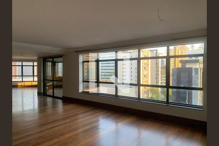 Salao 4 ambientes de apartamento à venda com 4 quartos, 253m² em Funcionários, Belo Horizonte