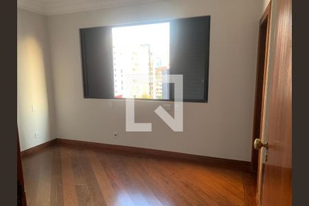 Apartamento à venda com 253m², 4 quartos e 4 vagasSegunda Suite