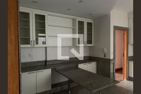 Apartamento à venda com 253m², 4 quartos e 4 vagasCozinha