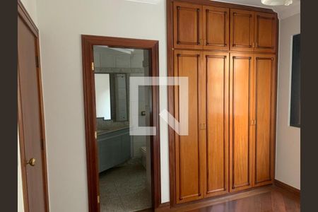 Apartamento à venda com 253m², 4 quartos e 4 vagasPrimeira Suite