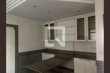 Apartamento à venda com 253m², 4 quartos e 4 vagasCozinha