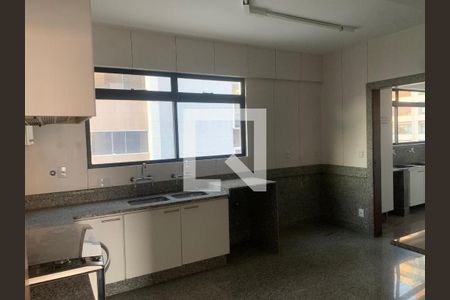 Apartamento à venda com 253m², 4 quartos e 4 vagasCozinha