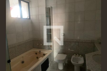 Apartamento à venda com 253m², 4 quartos e 4 vagasTerceira suite - Master