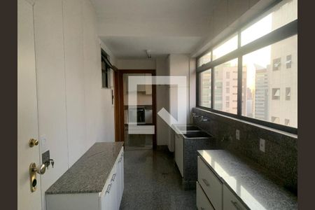 Apartamento à venda com 253m², 4 quartos e 4 vagasÁrea de serviço