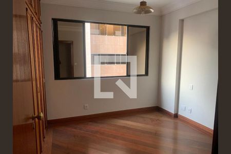 Apartamento à venda com 253m², 4 quartos e 4 vagasPrimeira Suite