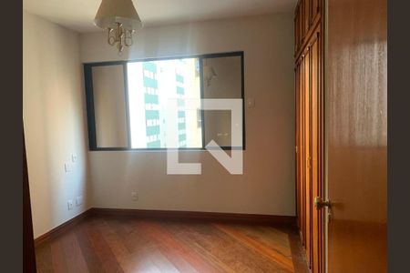 Apartamento à venda com 253m², 4 quartos e 4 vagasQuarta suite