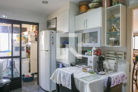 Apartamento à venda com 116m², 3 quartos e 3 vagasCozinha