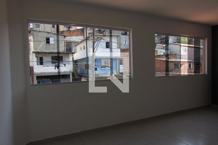Casa à venda com 75m², 2 quartos e 2 vagasChurrasqueira
