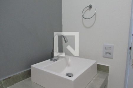 Casa à venda com 75m², 2 quartos e 2 vagasBanheiro