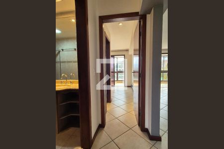 Apartamento à venda com 70m², 2 quartos e 1 vaga Apartamento à venda com 70m², 2 quartos e 1 vagaCorredor