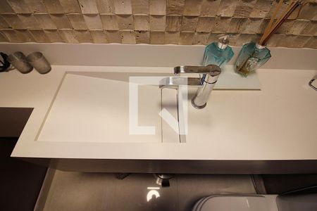 Casa à venda com 131m², 2 quartos e 2 vagasLavabo