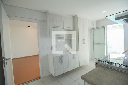 Apartamento para alugar com 117m², 3 quartos e 3 vagas Apartamento para alugar com 117m², 3 quartos e 3 vagasCozinha