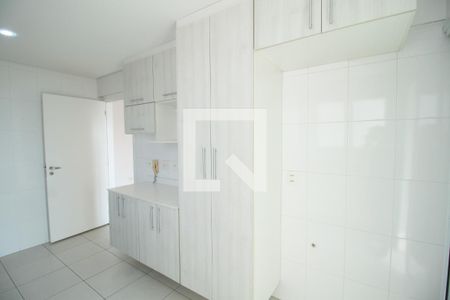 Apartamento para alugar com 117m², 3 quartos e 3 vagas Apartamento para alugar com 117m², 3 quartos e 3 vagasCozinha