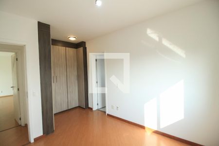 Apartamento para alugar com 117m², 3 quartos e 3 vagas Apartamento para alugar com 117m², 3 quartos e 3 vagasSuíte