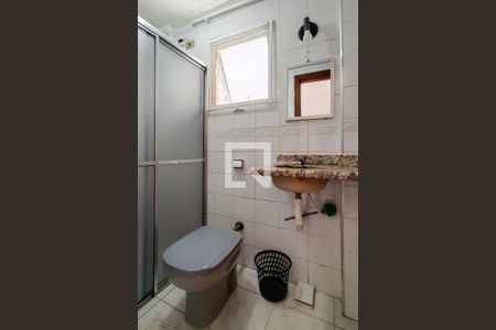 Apartamento para alugar com 80m², 2 quartos e 1 vaga Apartamento para alugar com 80m², 2 quartos e 1 vagaBanheiro da Suíte