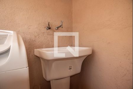 Casa à venda com 172m², 3 quartos e 1 vagaÁrea de Serviço