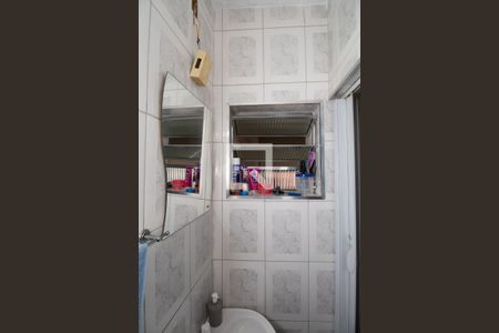 Casa à venda com 200m², 2 quartos e 2 vagasLavabo casa 2