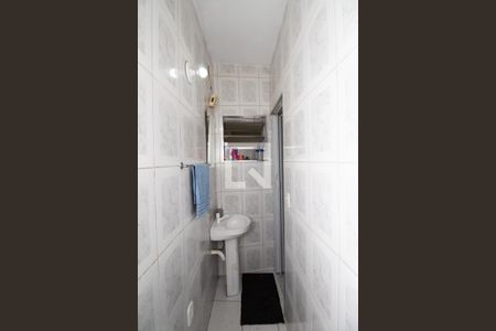 Casa à venda com 200m², 2 quartos e 2 vagasLavabo casa 2