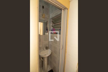 Casa à venda com 200m², 2 quartos e 2 vagasLavabo casa 2